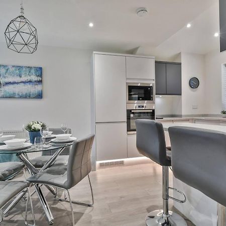 Magnificent, Renovated Whole House With Garden Villa Sheffield Exterior photo